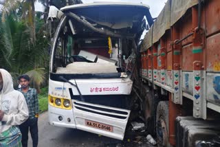 accident-between-lorry-and-private-bus-in-shivamogga