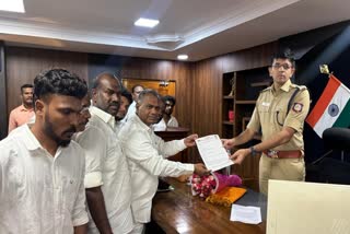 மதுரை எஸ்.பியிடம் மாநாட்டுக்கு அனுமதி கோரி கடிதம் அளித்த தவெக பொதுச்செயலாளர் ஆனந்த்