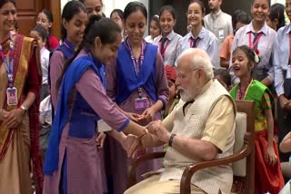 PM Modi celebrates Raksha Bandhan with school students