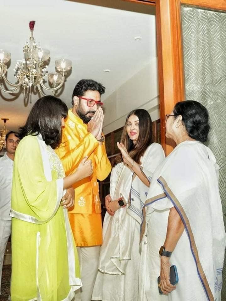 Mamata Banerjee meets Amitabh Bachchan