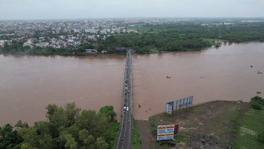 વરસાદના કારણે નદીઓનું જળસ્તર વધ્યું