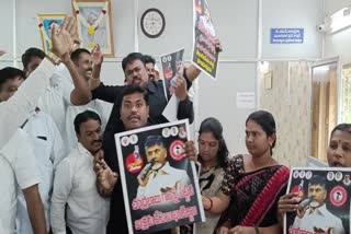 tdp_councillors_protest_in_municipal_council_meeting_at_hindupuram