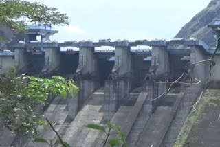 Etv Bharat Idukki Dam Security Lapse  Idukki Dam Security  Idukki Dam Muhammed Niyas  Idukki Dam Entry  Idukki Dam Tourist Visit  ഇടുക്കി ഡാമിലെ സുരക്ഷ വീഴ്‌ച  ക്രൈം ബ്രാഞ്ച്  പാലക്കാട്‌ ഒറ്റപ്പാലം സ്വദേശി മുഹമ്മദ് നിയാസ്  ഇടുക്കി അണക്കെട്ട്  ചെറുതോണി അണക്കെട്ട്