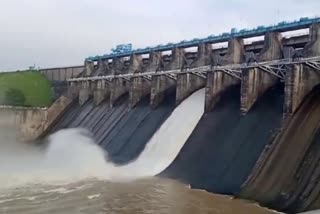 A gate of Tawa Dam opened