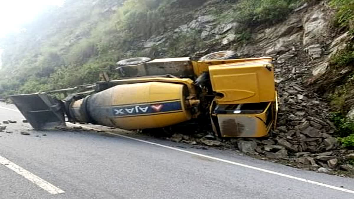 Champawat Mixer Vehicle Accident