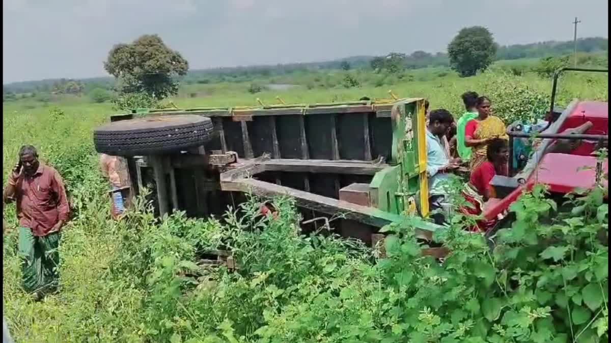 WOMEN DEAD IN THE ACCIDENT