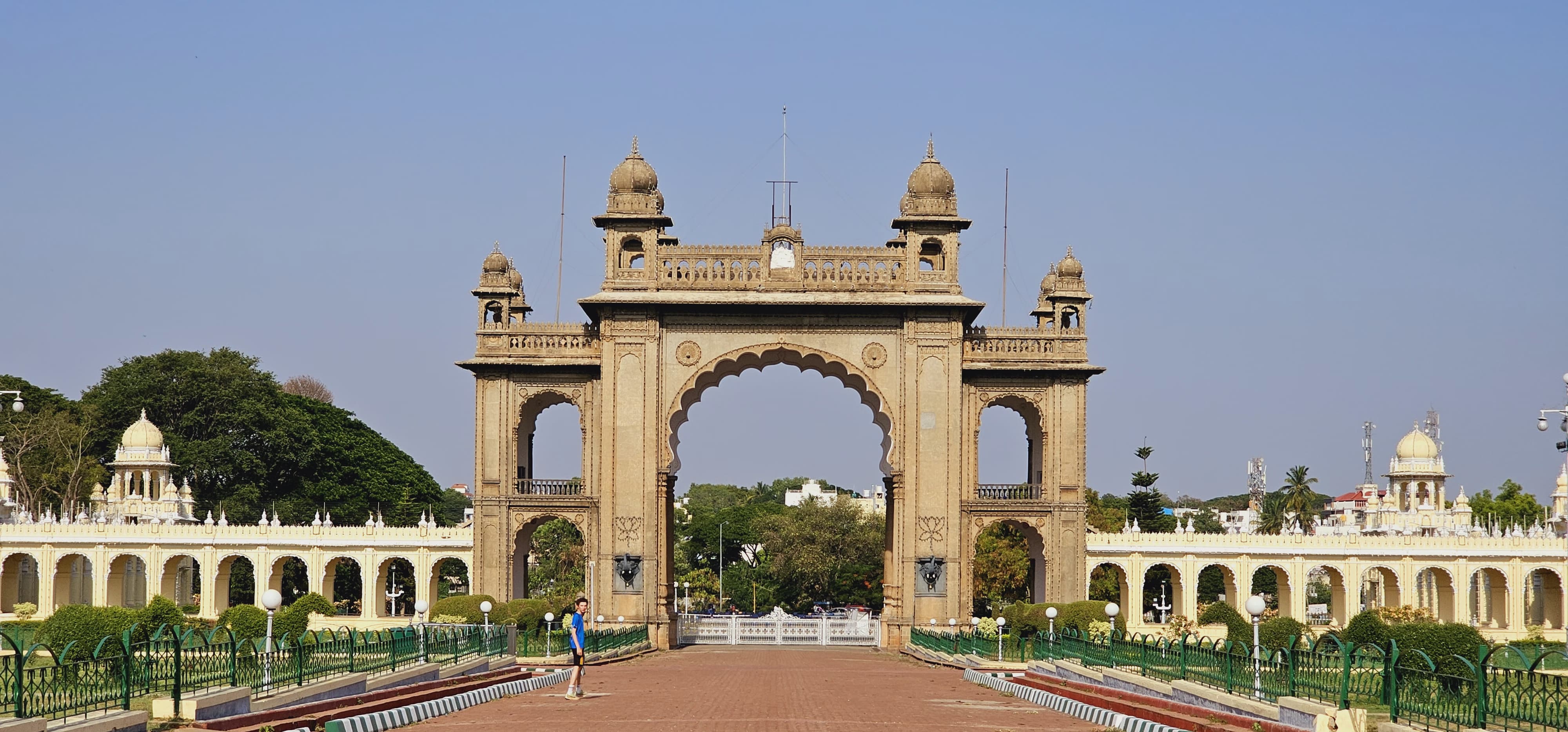 MYSORE PALACE  BEST TOURIST SPOT IN KARNATAKA  TOURIST DESTINATIONS IN MYSORE  മൈസൂര്‍ കൊട്ടാരം