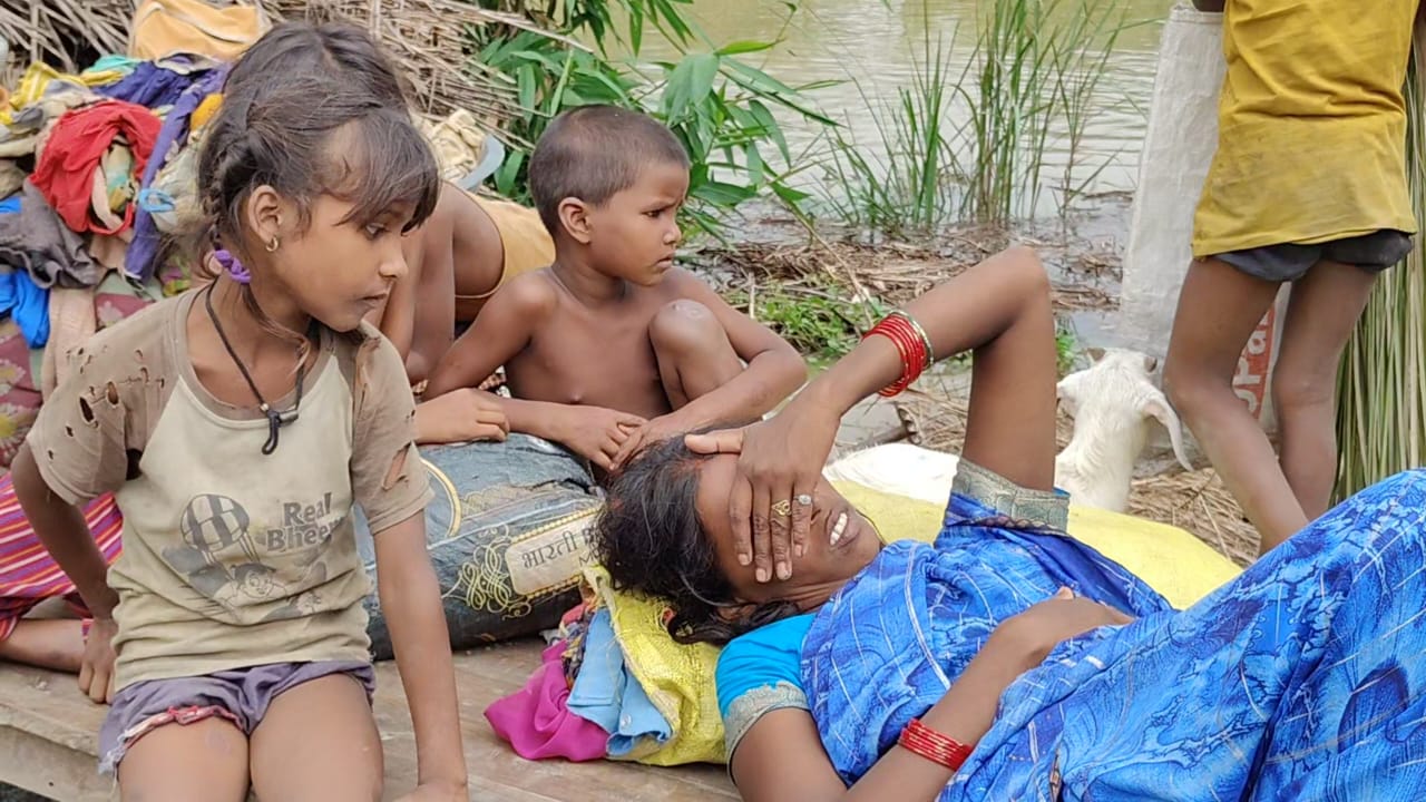 Shivrajpur village trapped in flood water