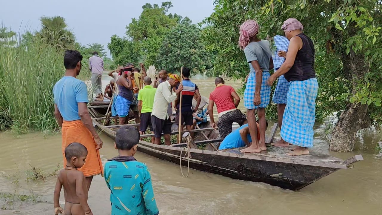 Shivrajpur village trapped in flood water