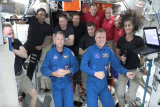 A SpaceX Dragon capsule arrived at the ISS, bringing two new astronauts and allowing two others, Butch Wilmore and SUni Williams, to plan their return next year. NASA switched Wilmore and Williams from a Boeing Starliner due to safety issues encountered during its test flight. The new crew will stay until February, enabling the current crew, who have been in space since March to return to Earth shortly.