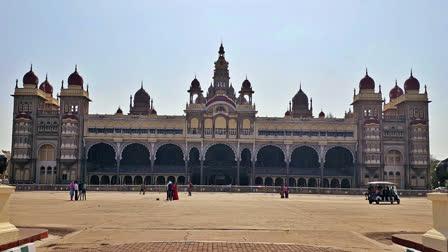 MYSORE PALACE  BEST TOURIST SPOT IN KARNATAKA  TOURIST DESTINATIONS IN MYSORE  മൈസൂര്‍ കൊട്ടാരം