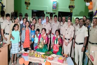 seemantha-shastra-in-the-police-station-for-two-women-constables