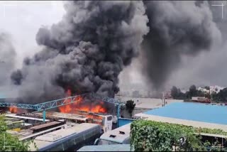 Massive Fire breaks out in Bus Stand