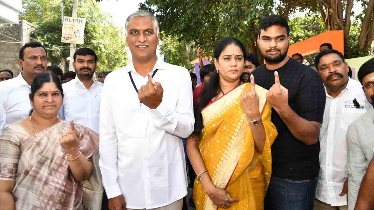 harish rao voted in siddipet