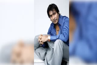 Fir Filed Against Josh Fame Actor Sharad Kapoor