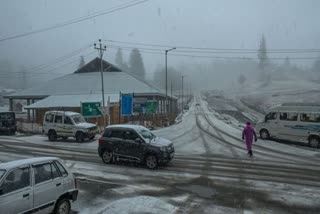 TEMPERATURE ABOVE FREEZING POINT  PAHALGAM  GULMARG  SOUTH KASHMIR