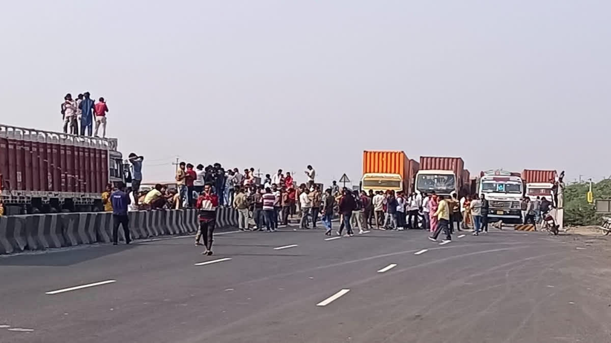 Gujarat: Protest held against against new rules of Centre for stricter punishment for drivers