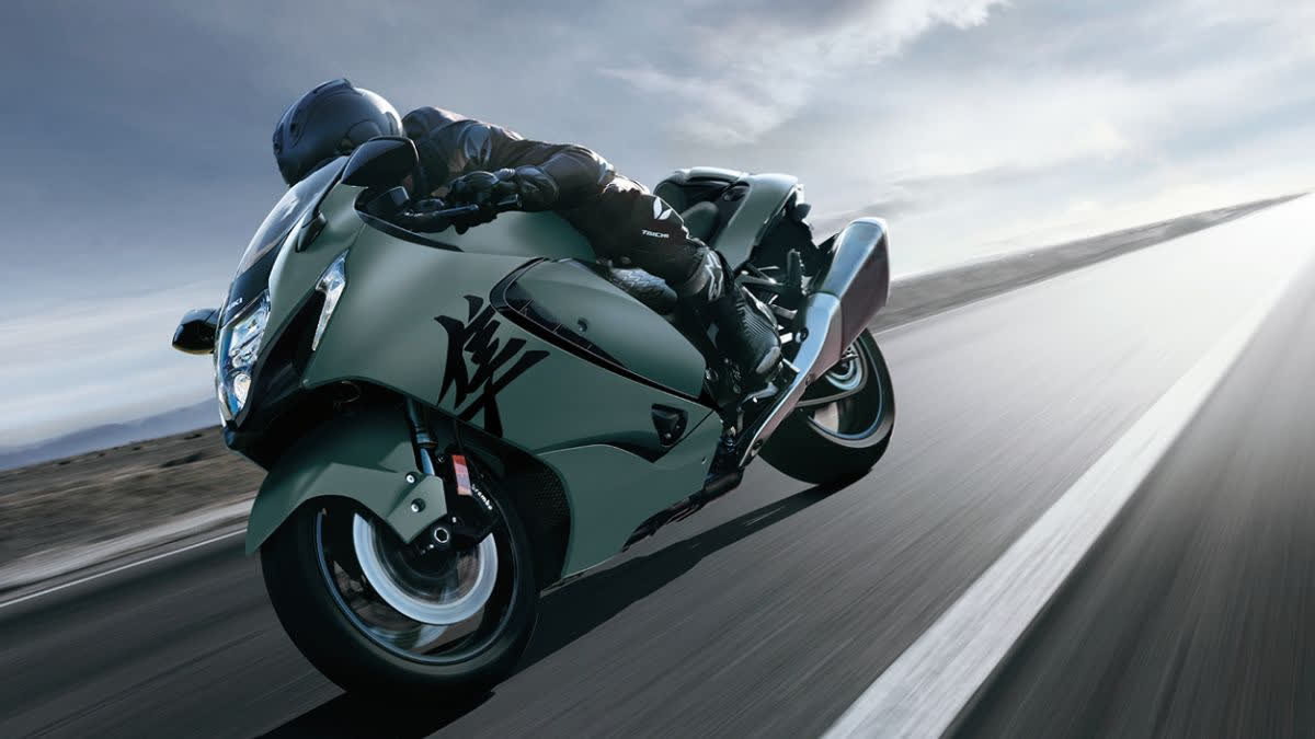 2025 Suzuki Hayabusa Unveiled Globally: Know Colours, Specifications, and Features