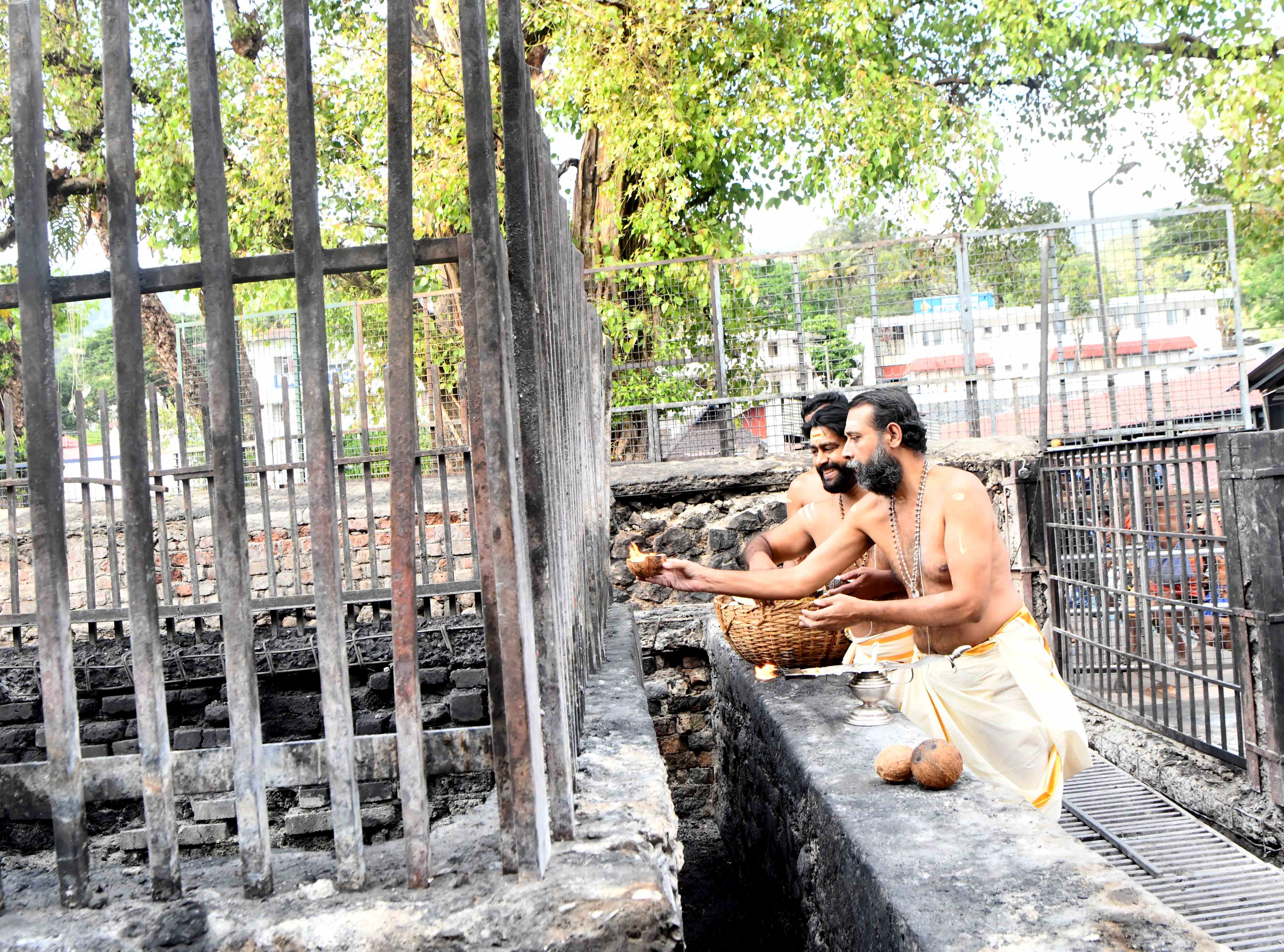 SABARIMALA MAKARAVILAKKU  SABARIMALA OPENING TIME  ശബരിമല മകരവിളക്ക്  ശബരിമല തീര്‍ത്ഥാടനം