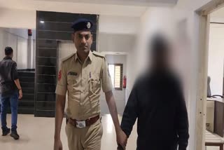 Surat Crime : માનવતા શર્મસાર, પોતાની દીકરી સાથે શારીરિક અડપલાં કરનાર પિતાની સુરત પોલીસે ધરપકડ કરી