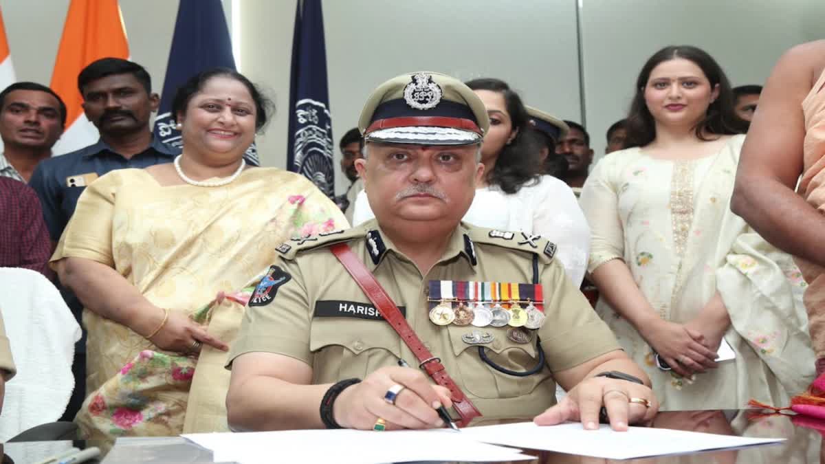 DGP_Harishkumar_Gupta_Takes_Charge