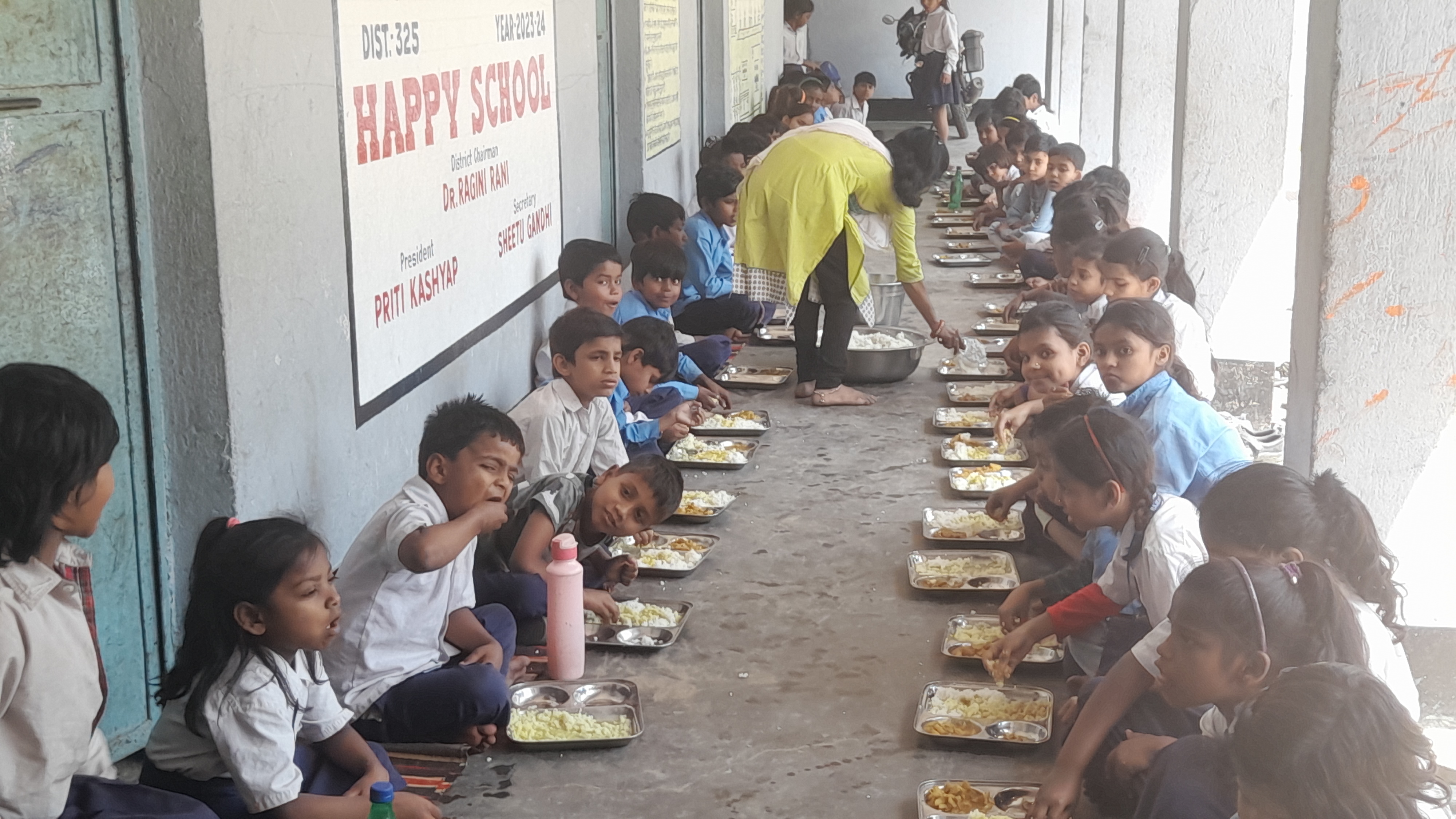 Mid day meal menu in school