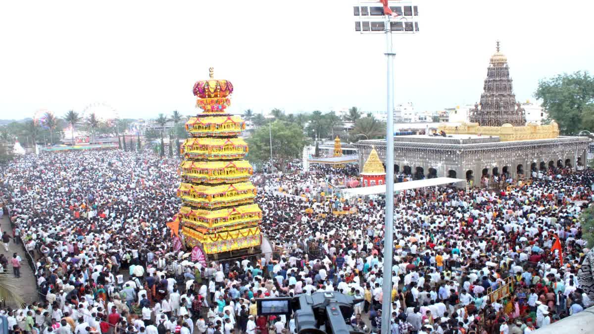 ಶರಣಬಸವೇಶ್ವರರ ವೈಭವದ ರಥೋತ್ಸವ