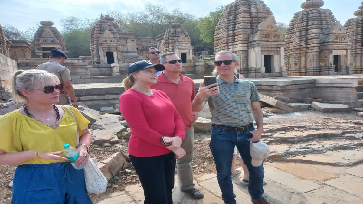 US AMBASSADOR CHAMBAL VISIT MP