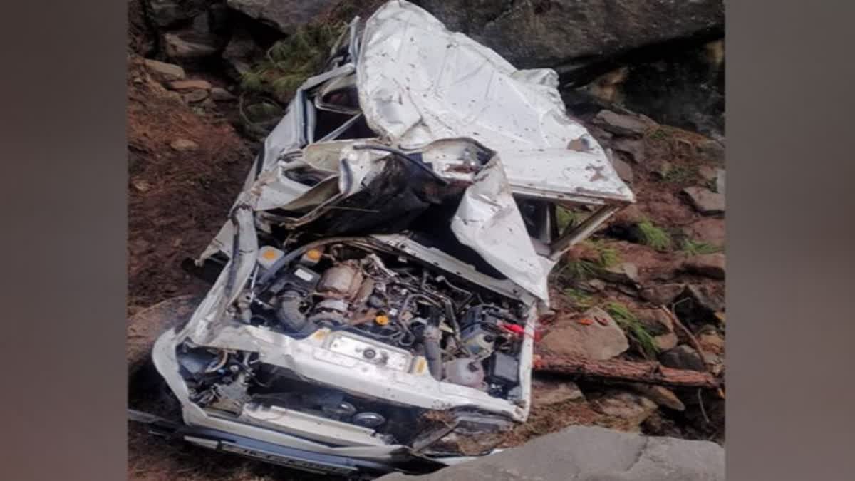 one-killed-three-injured-after-car-fell-into-deep-gorge-in-udhampur