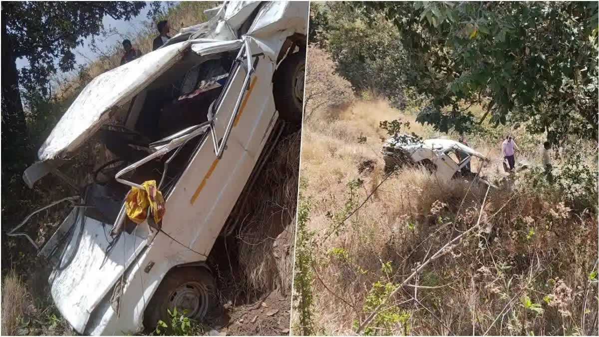 A vehicle fell into a ditch in Tehri following which two people were killed