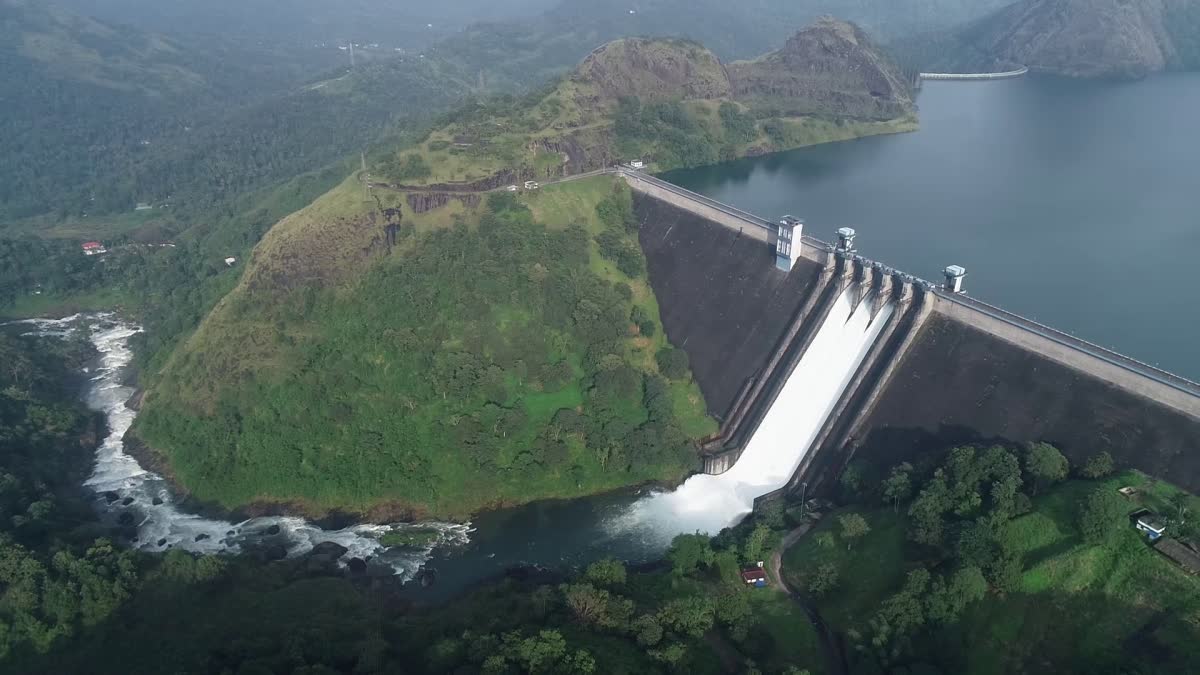 IDUKKI DAM  CHERUTHONI DAM  IDUKKI TOURISM  SUMMER TOURISM