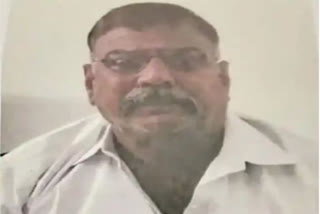 A man who is among the accused in the murder of Raju Pal fled before a special CBI court sentenced him to four years in prison and a punishment of Rs 20,000.