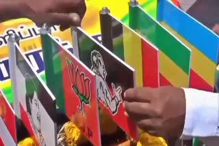 ADMK FLAG IN BJP CAMPAIGN VECHICLE