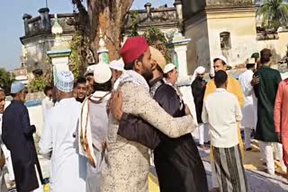 Eid prayers offered in various mosques and Idgahs in Deoghar