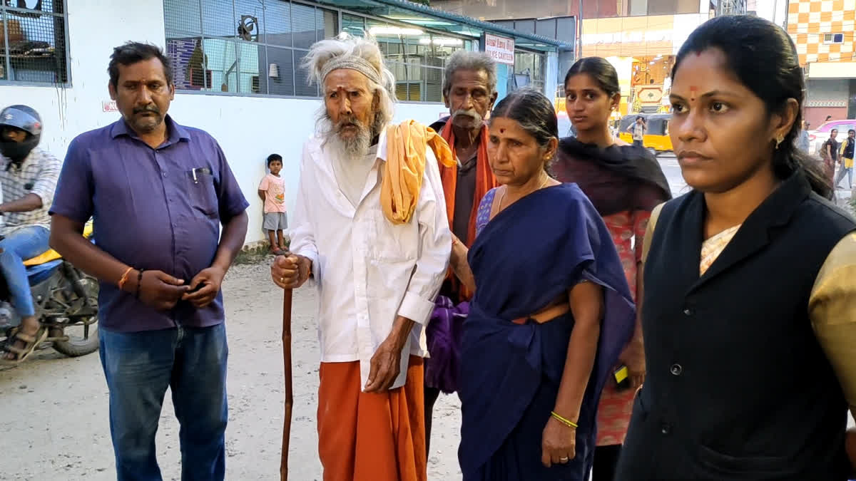 புகார் அளித்த வெள்ளியங்கிரி குடும்பத்தினர்