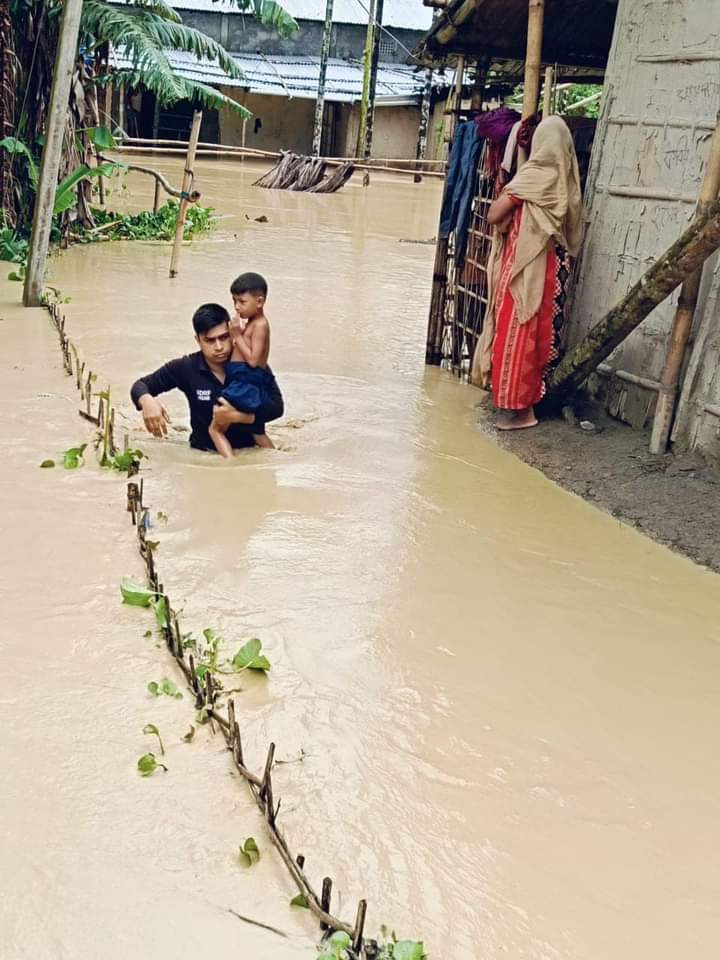 Two lakh people of nine districts of Assam effected by floods