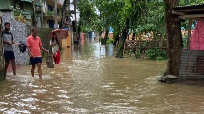 Two lakh people of nine districts of Assam effected by floods