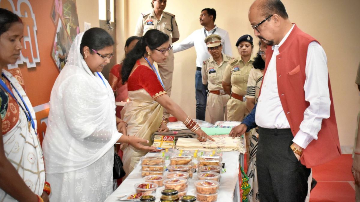 Governor reached Balod