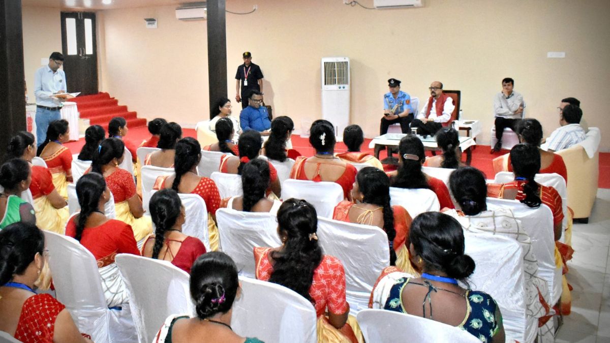 Governor reached Balod