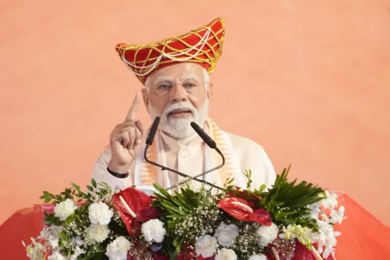 Pm Modi की 'गोली का जवाब गोले से' वाली चेतावनी से बौखलाया पाकिस्तान, बिलावल की बदली बोली 7 Pm मोदी ने पाकिस्तान को ललकारा- उधर से गोली चलेगी तो यहां से गोले चलेंगे