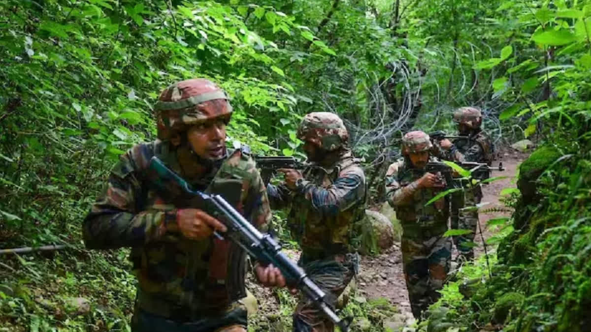 Pakistani infiltration failed in Jammu and Kashmir, two infiltrators killed in BSF firing, immediate siege of Arnia sector