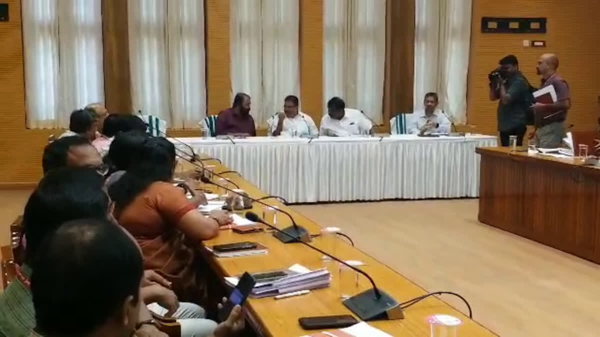 minister level meeting updates  muthalapozhi accident  muthalapozhi  minister level meeting muthalapozhi  instruction to adani group in muthalapozhi  muthalapozhi adani group  മുതലപ്പൊഴി  മുതലപ്പൊഴി മന്ത്രിതല മീറ്റിങ്  മുതലപ്പൊഴി അദാനി ഗ്രൂപ്പ്  അദാനി ഗ്രൂപ്പിന് മുതലപ്പൊഴി വിഷയത്തിൽ നിർദേശം  മുതലപ്പൊഴി അപകടങ്ങൾ  മുതലപ്പൊഴിയിൽ മന്ത്രിതല യോഗം  മുതലപ്പൊഴിയിൽ മന്ത്രിതല യോഗത്തിന്‍റെ തീരുമാനം  മുതലപ്പൊഴിയിൽ മന്ത്രിതല ചർച്ച  മന്ത്രി സജി ചെറിയാൻ  അദാനി ഗ്രൂപ്പ്  അദാനി ഗ്രൂപ്പ് മുതലപ്പൊഴി