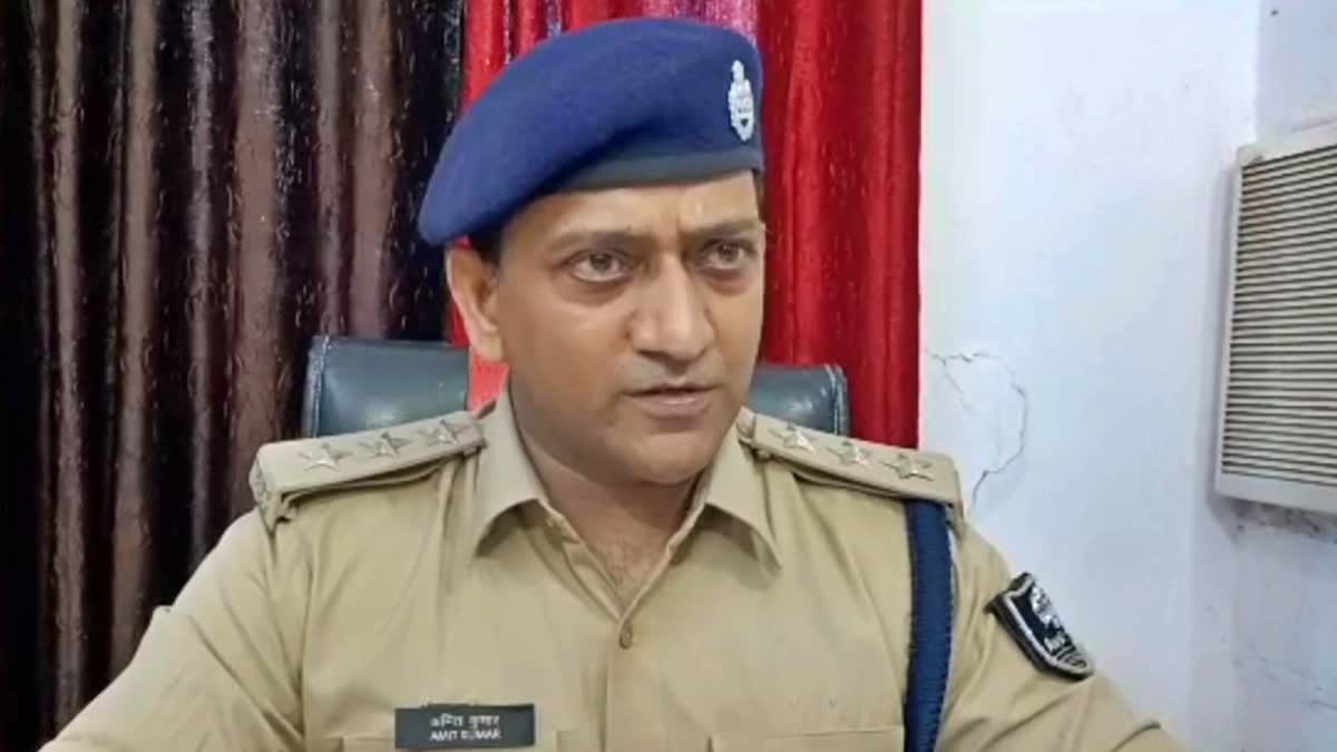 Darbhanga में चोरों की सरगर्मी, लेकिन दरभंगा की सिंघम पुलिस से बच के ज़रा, बैंक के बगल में खोदा 5 फीट गड्ढा, फिर