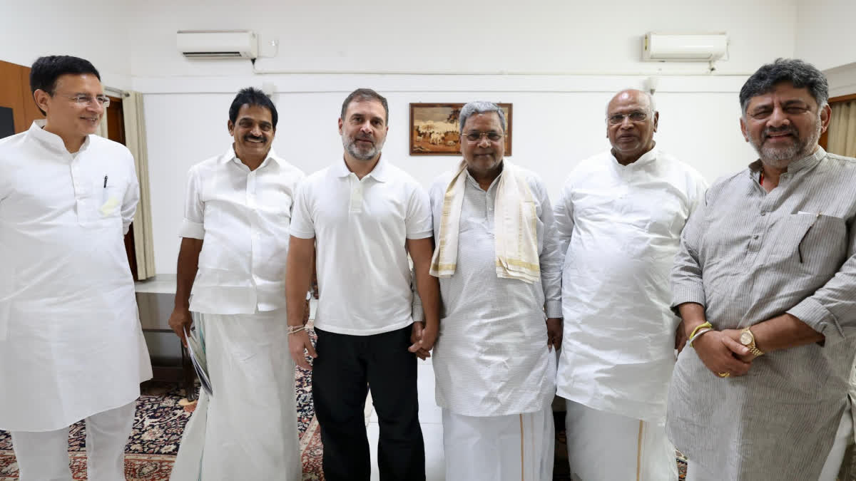 CM SIDDARAMAIAH AND DK SHIVAKUMAR  KARNATAKA CONGRESS  കര്‍ണാടക കോണ്‍ഗ്രസ്  സിദ്ധരാമയ്യ ഡികെ ശിവകുമാര്‍