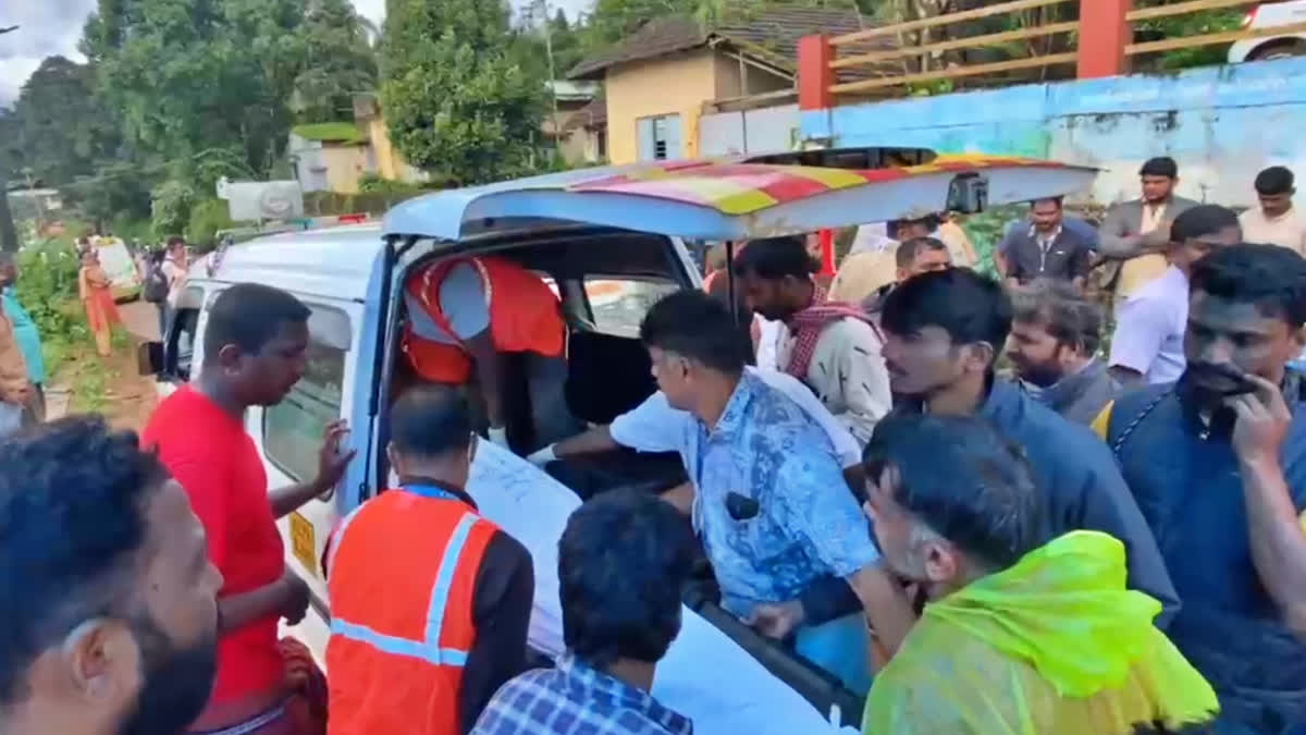 MUNDAKKAI LANDSLIDE DEAD BODIES  WAYANAD LANDSLIDE DISASTER  വയനാട് മുണ്ടക്കൈ ദുരന്തം  മുണ്ടക്കൈ മൃതദേഹങ്ങള്‍