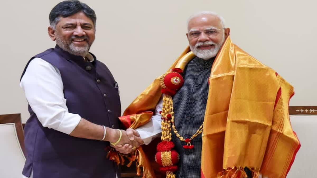 Prime Minister Narendra Modi and DCM D. K Shivakumar