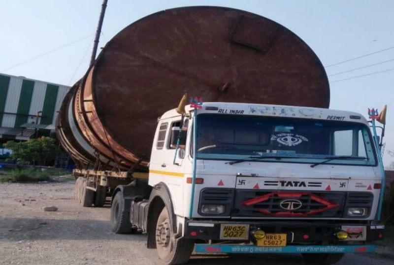 Movement of trucks stopped during Kanwar Yatra