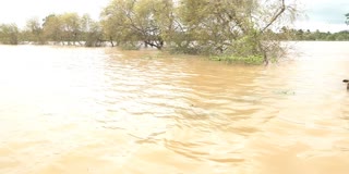 Water release from Tungabhadra Dam: Sri Kshetra Ukkadagatri, road, bridges flooded