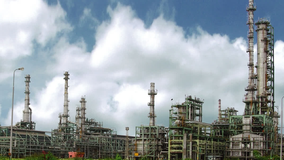 US Imposes Sanctions on 6 Indian Companies for Purchases of Iranian Petroleum
