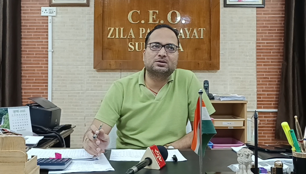 Vinay Agarwal, CEO of Surguja Zila Panchayat.